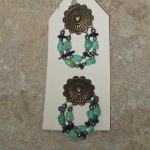 Vintage clip on earrings in very good condition